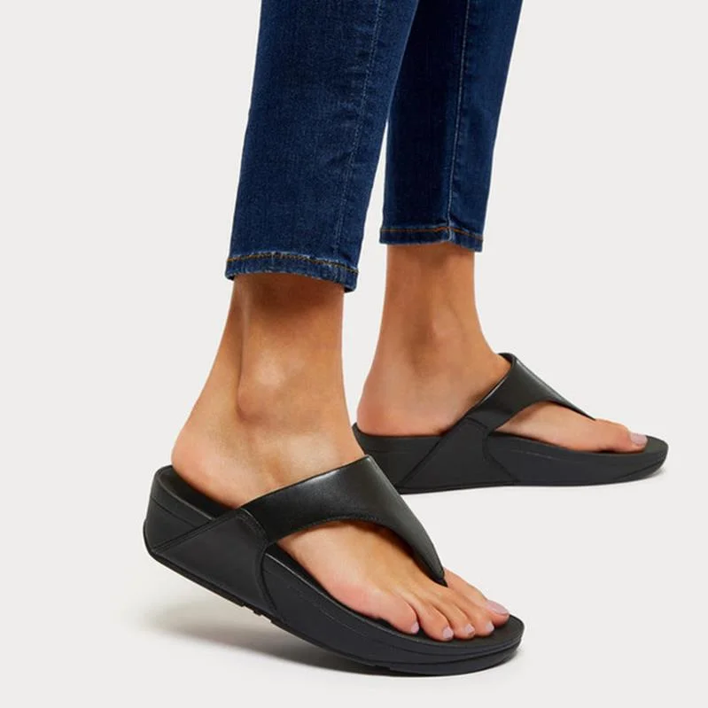 FitFlop LULU Leather Toe-Thong Sandal - Black