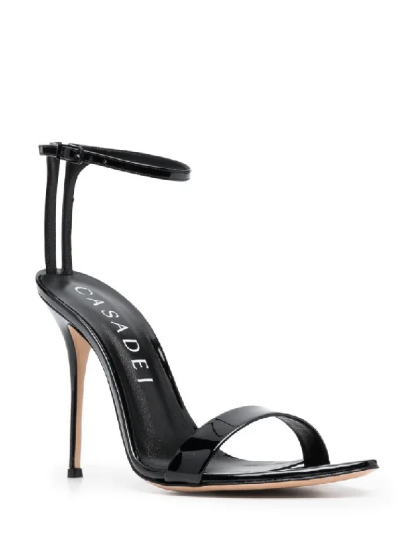 patent leather  sandals in black