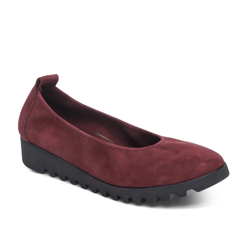 Brianna Womens Burgundy