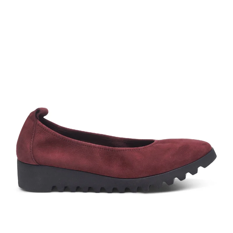 Brianna Womens Burgundy