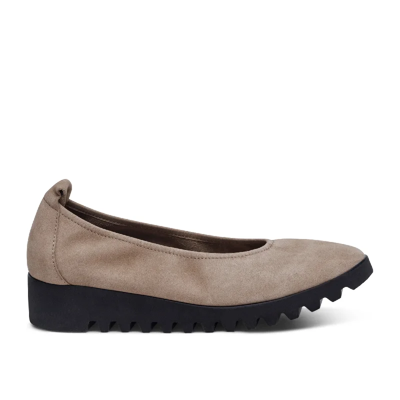 Brianna Womens Taupe