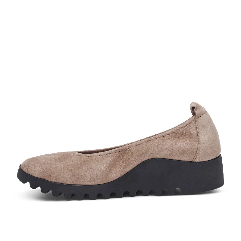 Brianna Womens Taupe