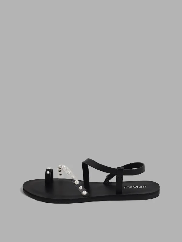 LUNA BLU Black Pearl Accent Toe Ring Sandals