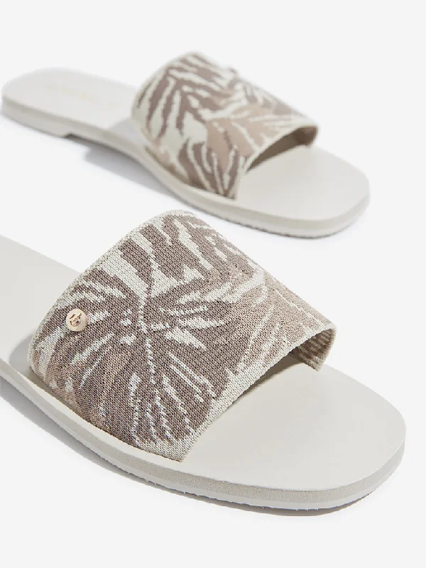 LUNA BLU Ivory Leaf Design Knitted Slides